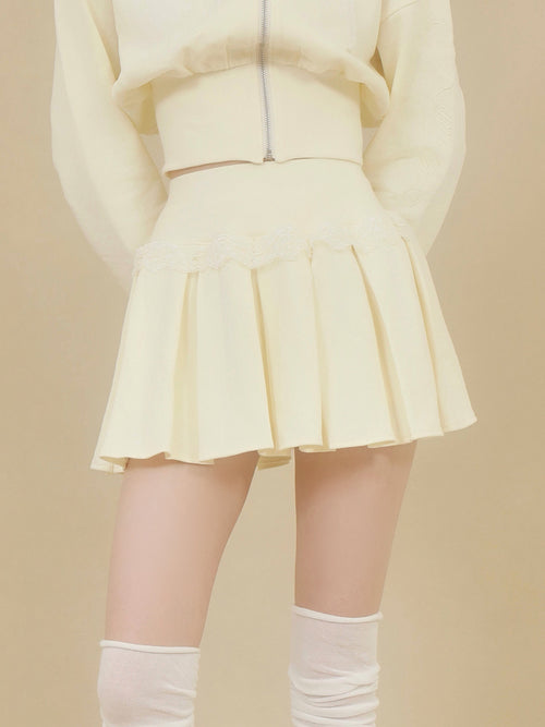 モデル：171cm（着用サイズ：FREE　着用カラー：IVO）