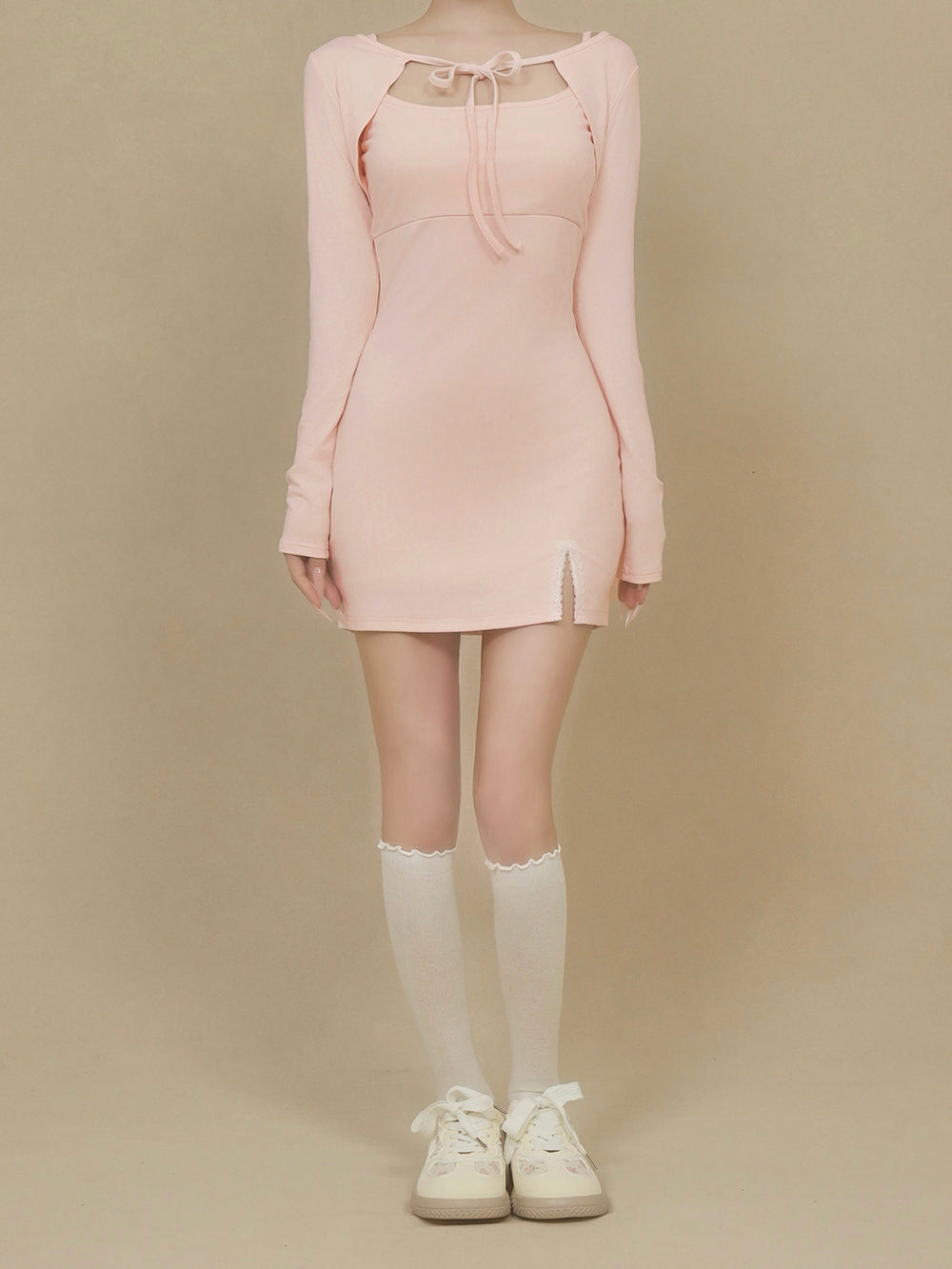 モデル：158cm（着用サイズ：FREE　着用カラー：PNK）